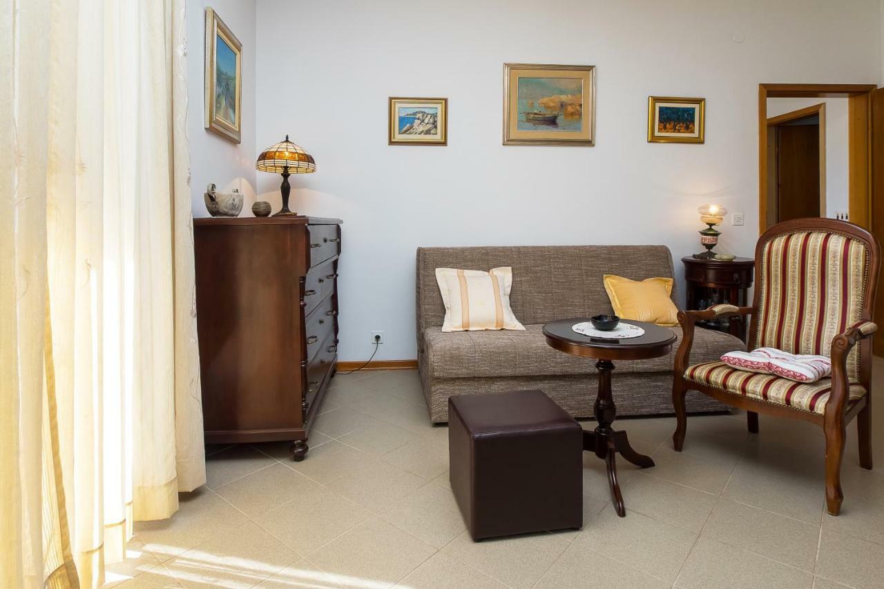Apartment Olivera Trogir Exterior photo