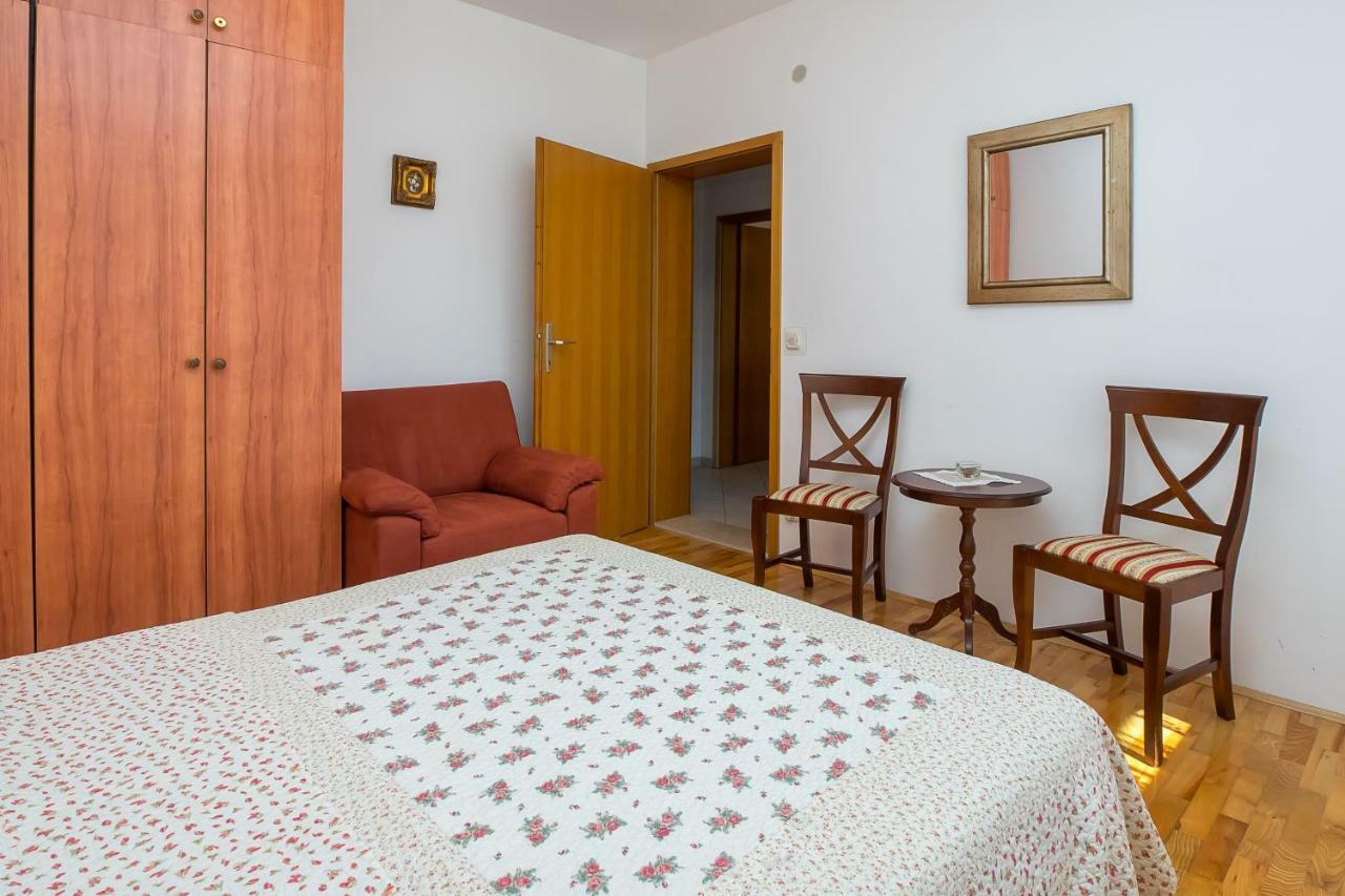 Apartment Olivera Trogir Exterior photo